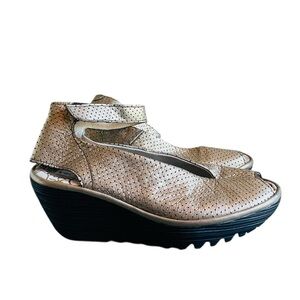 Fly London Yala Perforated Leather Wedge Lug Sandals Peep Toe  Silver Size 39